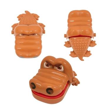 Imagem de Jogo Crocodilo Morde Dedo Infantil De Mesa Brinquedo Jacaré Dentista Pegadinha Presente Para Crianças Cor Marrom 13cm LINHA PREMIUM