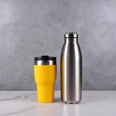 Imagem de Copo Térmico Parede Dupla em Aço Inox Amarela 500ml com Base Antiderrapante - Estilo Esportivo