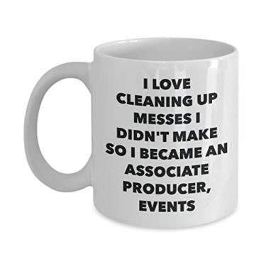 Imagem de Caneca I Became an Associate Produccer, Events – Caneca de café de cacau quente divertido – ideia de presente de aniversário de Natal e aniversário de casamento