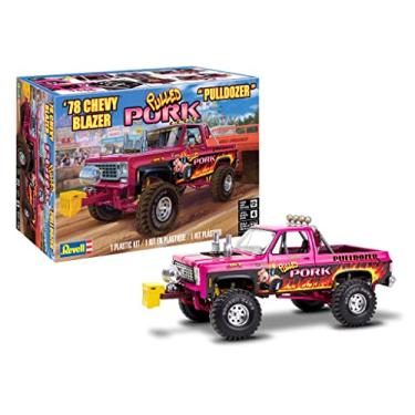 Imagem de Revell 14532 '78 Chevy Blazer Pulldozer 1:24 Scale 122-Piece Skill Level 4 Model Truck Building Kit