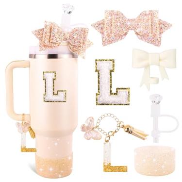 Imagem de Lingdeer Conjunto de acessórios de copo branco para Stanley 850 g e copo de 1,134 g com alça, pingentes de letras, capas de canudo de arco e diamante, bota de silicone com glitter, adesivo