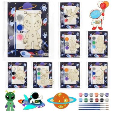 Imagem de kuchisity Kit de artesanato de pintura de madeira para espaço sideral, lembrancinhas de festa espacial, decoração de arte de astronauta de madeira inacabada com pincel para aniversário, festa temática
