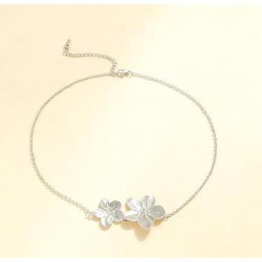 Imagem de Elegante colar de flores duplas para mulheres, design floral prateado, presente romântico