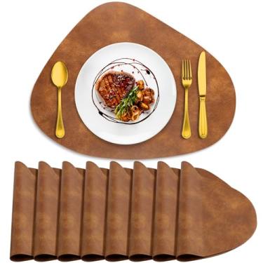 Imagem de ADRIMER Jogo americano redondo resistente ao calor, conjunto de 8 laváveis, 33 x 43 cm, tapetes de mesa à prova d'água, limpáveis para cozinha, sala de jantar, decoração de Natal, marrom açafrão