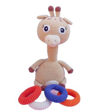 Imagem de Brinquedo Infantil Girafa Pedagógica Crochê 31cm artesanal colorida