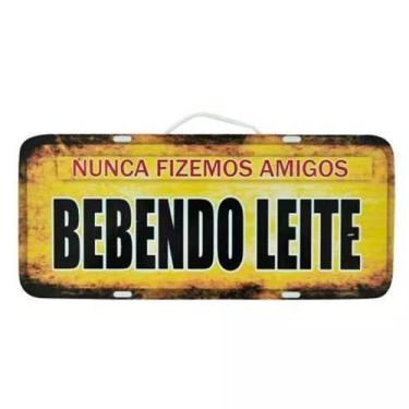 Imagem de Placa de Carro Decorativa em Madeira - Nunca Fizemos Amigos Bebendo Le