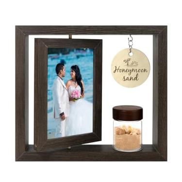 Imagem de Liannan Moldura personalizável para lua de mel e areia – comporta duas fotos de 10 x 15 cm com frasco de lembrança de vidro para areia de praia e conchas do mar – presente de casamento romântico