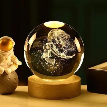 Imagem de Luminária de Mesa Bola de Cristal com LED - Luz Noturna para Quarto, Presente Decorativo 3D para Natal e Aniversário(2001-2)