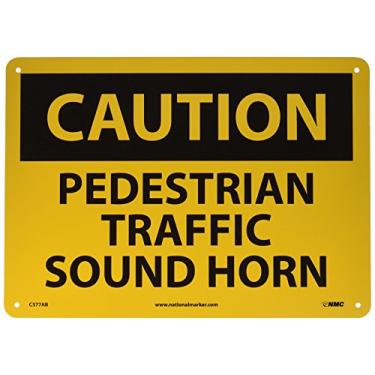 Imagem de NMC Placa C577AB OSHA, Legend "Caution - Chifre de som de trânsito pedestres", 35,5 cm de comprimento x 25,4 cm de altura, alumínio, preto sobre amarelo