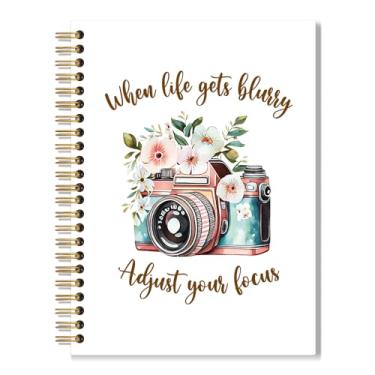 Imagem de Vgrti Caderno espiral When Life Gets Blurry Adjust Your Focus para escritório escolar, caderno de câmera floral vintage, presente para amantes de fotografia inspiradora para mulheres fotógrafas