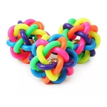 Imagem de Bolinha Pet Trançada De Borracha Com Sininho Guizo Pequeno Porte - 5cm