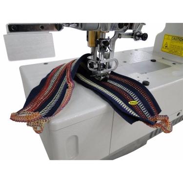 Imagem de Yamata Galoneira(colarete,cobertura) Com 3agulhas +mesa