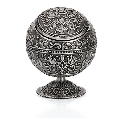 Imagem de Cinzeiro vintage à prova de vento com tampa - Cinzeiro portátil de mesa para uso externo e interno - Bandeja de metal para cinzeiro push down - padrão estampado à mão - presente para homens e mulheres