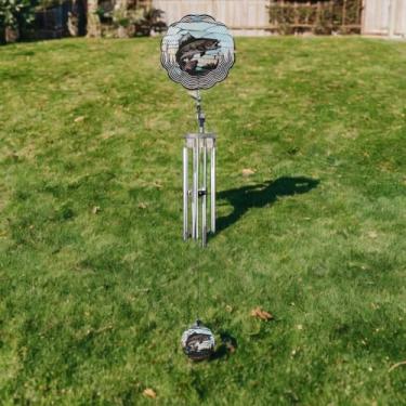 Imagem de ICE ARMOR 101,6 cm de comprimento ilusão de ondulação de peixe estátua de sino de vento escultura ornamento decoração de casa/quarto ideias para inauguração de casa, feriados e aniversários. Ótimo