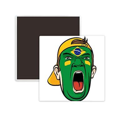 Imagem de Boné gritando de maquiagem bandeira nacional do Brasil quadrado cerâmica ímã lembrança