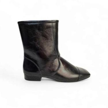 Imagem de Bota Feminina em Couro Teresa Numeração Grande Zephir Calçados Cano Curto-Feminino