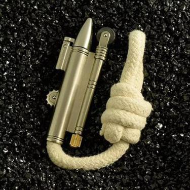 Imagem de Isqueiro vintage, design de corda, à prova de vento, equipamento de sobrevivência para acampamento ao ar livre (prata)