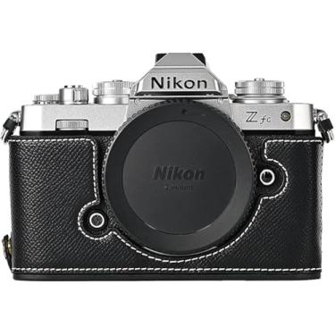 Imagem de Capa Z fc, capa BMAOLLONGB feita à mão de couro de fibra de carbono PU para meia câmera versão com abertura inferior para Nikon Z fc com alça de mão (preto)