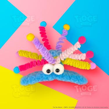 Imagem de Monstrinho Piranha de Pelúcia Antenas Espiral Presilha Cabelo Maluco Bichinho Olhos Grandes Fofo Engraçado Azul