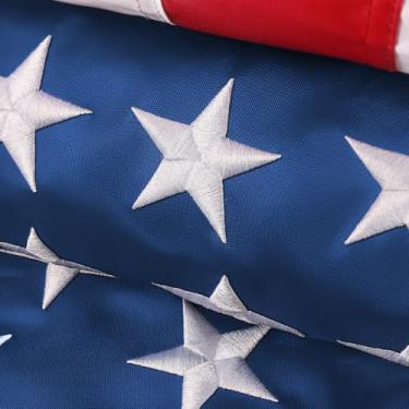 Imagem de Bandeira americana, estrelas bordadas, adequada para vento forte ao ar livre, bandeiras americanas 7 x 12 cm, bandeiras americanas não desbotam para fora, bandeira americana resistente ao ar livre