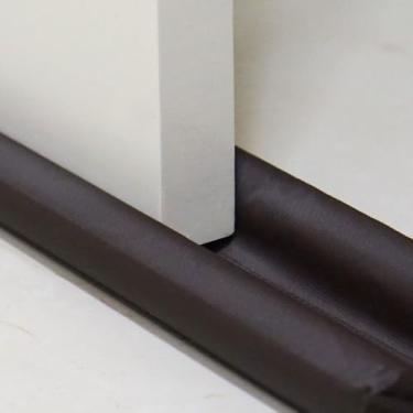 Imagem de Protetor Veda Porta Duplo, Marrom, Nylon Impermeável, 70cm de Comprimento, Proteção Contra Vento e Poeira, Instalação Sem Ferramentas
