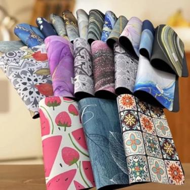 Imagem de Tapete Escorredor de Louça em Microfibra, Super Absorvente, Dobrável, Aparador de Pratos e Copos 40cmx30cm. Cores aleatorias.