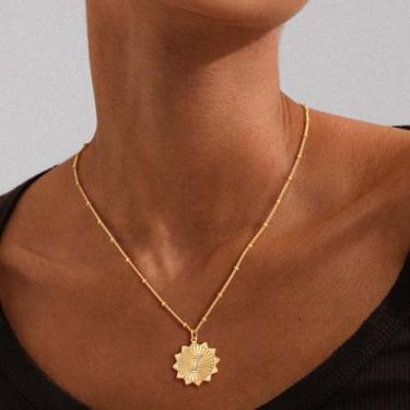 Imagem de Colar feminino com pingente de flor com inicial de ouro delicado banhado a ouro 14K, zircão cúbico, girassol, simples, minimalista, delicada, joia moderna, Medium, Latão, Sem Pedra Preciosa