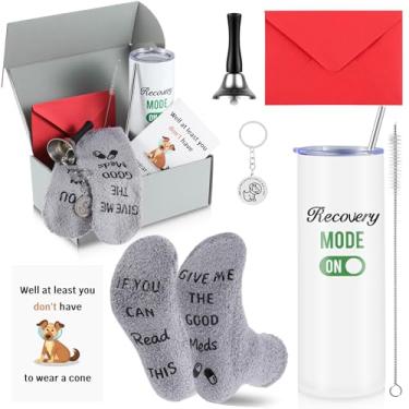 Imagem de 5 peças de presentes engraçados Get Well Soon para mulheres e homens, inclui caneca de hospital de 590 ml, sino de mão, meias engraçadas de recuperação, chaveiro e cartões para pacientes de