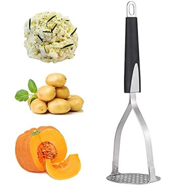 Imagem de Espremedor de batatas de aço inoxidável com alça - Amasse legumes, frutas e mais sem esforço