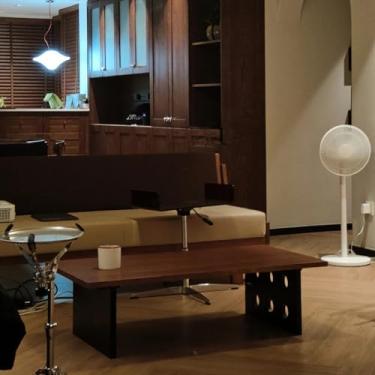 Imagem de Mesa de centro retangular, mesa de sala de estar de pinho maciço feita à mão, mesa de sofá de madeira, móveis rústicos para interiores modernos e de casas de fazenda