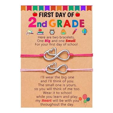 Imagem de UPROMI First Day of Prek/Kindergarten/1st Grade/2nd Grade School Presente, Back to School Bracelet Mommy and Me Matching Infinity Heart Bracelets, presentes de volta às aulas para meninas, 10 inches, Aço inoxidável, Sem pedras preciosas