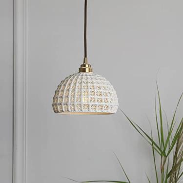 Imagem de YQSLQZZ Lustre de cerâmica branco, elegante luminária vintage com pingente de casa de fazenda, acabamento em latão, luzes de teto suspensas modernas para cozinha, ilha, quarto, cabeceira, sala de