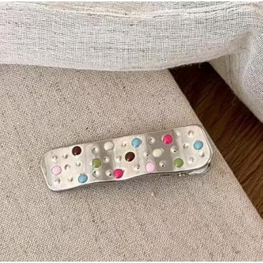Imagem de 1 grampo de cabelo pentagrama de metal em forma de estrela, design colorido de bolinhas, fixação segura para adolescentes, festas, estilo diário, retângulo