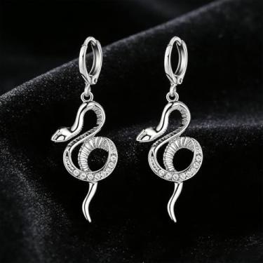 Imagem de Brincos femininos em forma de cobra prata com design de diamante falso, estilo frio e legal, mostrando seu charme feminino único, adequado para o dia a dia e qualquer ocasião.