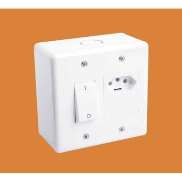 Imagem de Caixa Versatil 1 - Interruptor Simples E Tomada 20a 2p+t