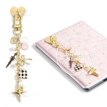 Imagem de Kaciola Correntes de berloque para Kindle, pulseiras fofas para telefone E-reader acessórios presente para leitores amantes de livros mulheres e homens, pingentes compatíveis com Kindle/E-Reader