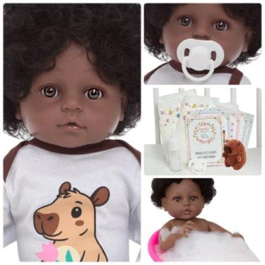 Imagem de Bebê Negra Roupa de Capivara com Pelúcia no Kit Reborn - Cegonha Rebor