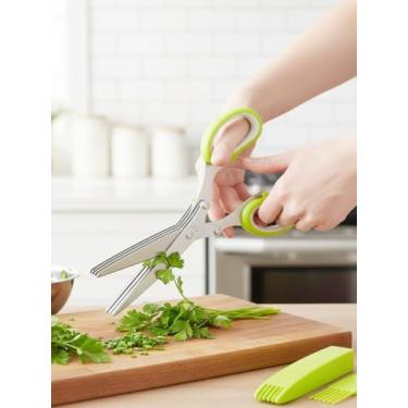 Imagem de Tesoura de ervas de aço inoxidável de 5 lâminas com kit de limpeza para ervas, legumes, lavável na lava-louças, verde e branco