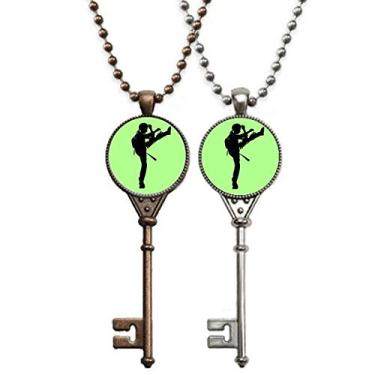 Imagem de OFFbb-USA Chaveiro japonês Kick Fitness Fitness Colar pingente joia decoração de casal