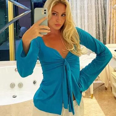 Imagem de Camiseta Feminina Manga Comprida, Decote V - Outono/Inverno - Streetwe