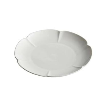 Imagem de URGDWEKJY Bandeja de jantar de porcelana branca prato de jantar hotel restaurante clube utensílios de mesa doméstico em forma de flor prato de cerâmica prato de massa prato de jantar (25 cm)