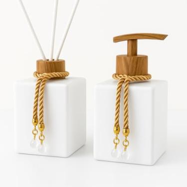 Imagem de Kit Difusor e Saboneteira de Vidro 250ml com Varetas e Cordões Decorativos – Aromatizador Luxo Transparente para Banheiro, Lavabo e Presente Elegante (Branco Total C/Amadeirado)