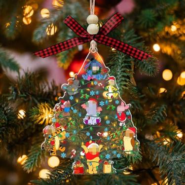 Imagem de Enfeite de acrílico de Natal em forma de urso de mel e amigos, decoração fofa para pendurar, urso estilo Pooh, enfeite para amigos, presente para crianças, meninos, meninas, fãs (com laço vermelho e