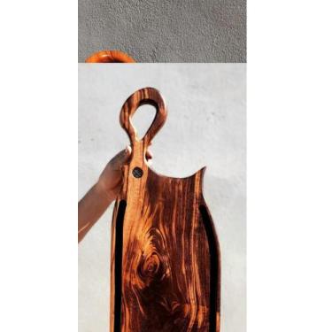 Imagem de Tabua para Churrasco Madeira 60x25 cm com resina - PÓ DE SERRA