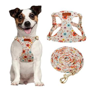Imagem de CHEDE Conjunto de coleira e peitoral floral para cães – Trate seu filhote com este peitoral macio e leve, sem puxar ou engasgar, adequado para cães pequenos e médios (bege, P)