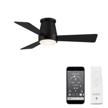 Imagem de Ventoinhas inteligentes WAC para ambientes internos e externos, ventilador de teto com montagem embutida de 3 lâminas, 111,8 cm, preto fosco com kit de luz LED de 3000 K e controle remoto funciona com