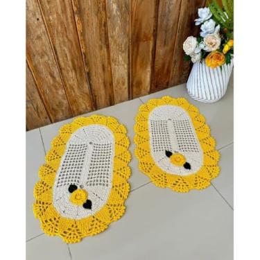 Imagem de Kit 2 Tapetes 70x50cm Oval Bordado Crochê Artesanal (Amarelo Ouro)
