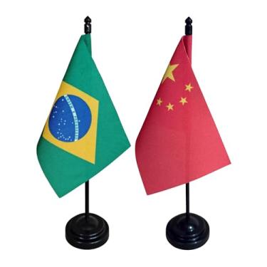 Imagem de Kit Bandeira de Mesa Brasil e China, 26cm Altura, 18x11cm, Tecido Oxford, Base Plástica, Multicolorido, para Escritório, Eventos e Decoração