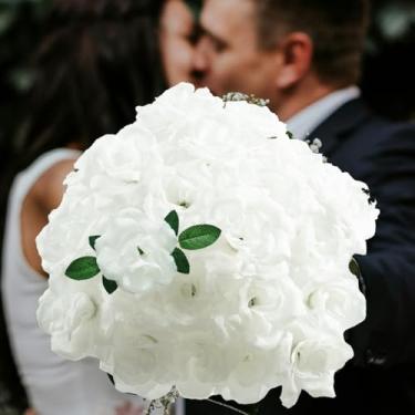 Imagem de Bairdish Flores artificiais de rosas brancas, 24 peças, cabeças de flores falsas de seda com hastes para buquês de casamento, rosa sintética floral para chá de panela, arranjos de mesa, decoração de