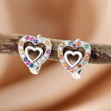 Imagem de Brincos femininos de argola com design de coração duplo de zircônia cúbica colorida, One, Metal, Zircônia cúbica